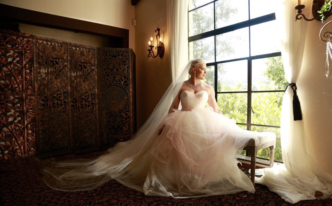 thetayavalkyrie's tweet image. Happiness can’t even be used to describe how I feel 😍 Photo by Enchanted Portraiture @PaduaHills #bride #californiabride #LAbride #love @brides @theknot