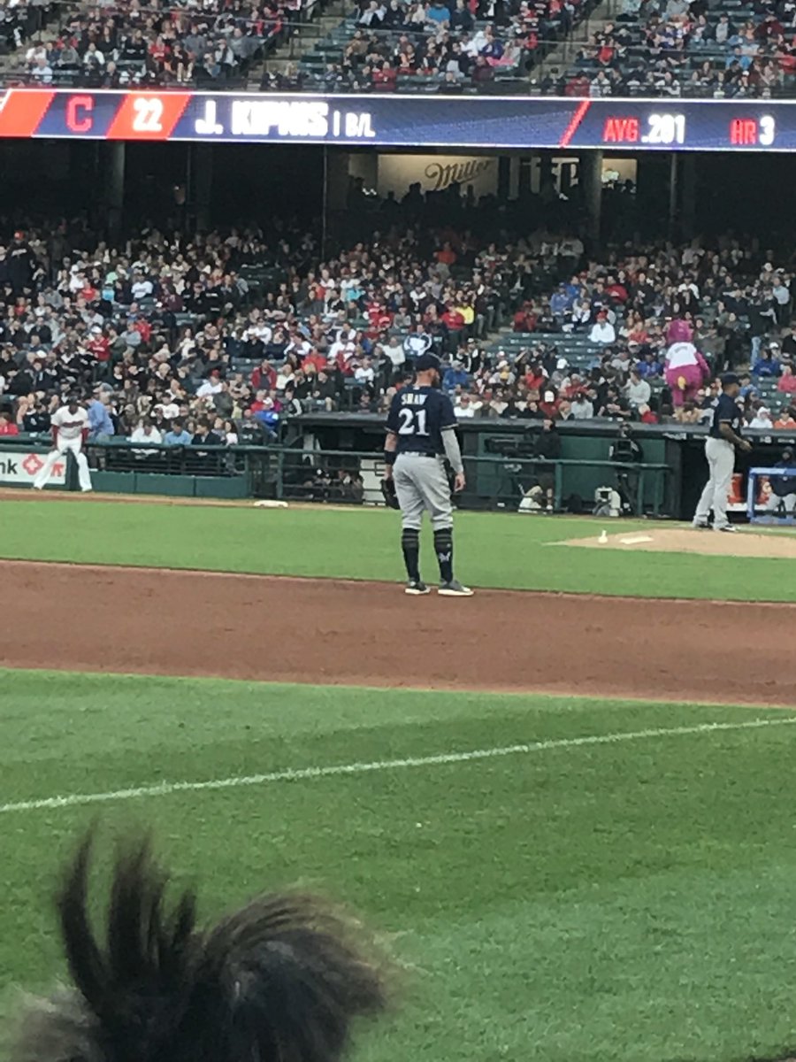 BerkwinTyler's tweet photo. Boston...Milwaukee...don’t matter. Mayor of Ding Dong City. @Section10Pod @Jared_Carrabis @Allison_Grandi_ https://t.co/G5UzzO4h5q