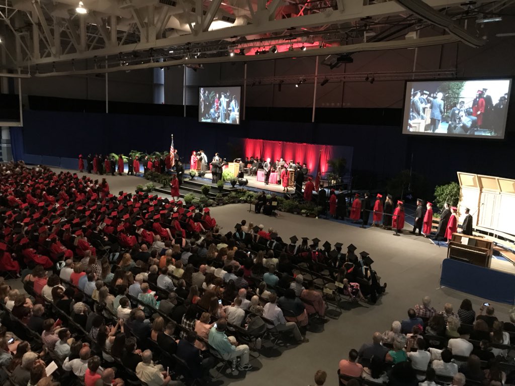 hempfield's tweet photo. And, of course, the highlight of the night...517 students step on stage, have their names read aloud, and receive their diploma! #HSDGraduation2018 https://t.co/rYrUbhIwtZ