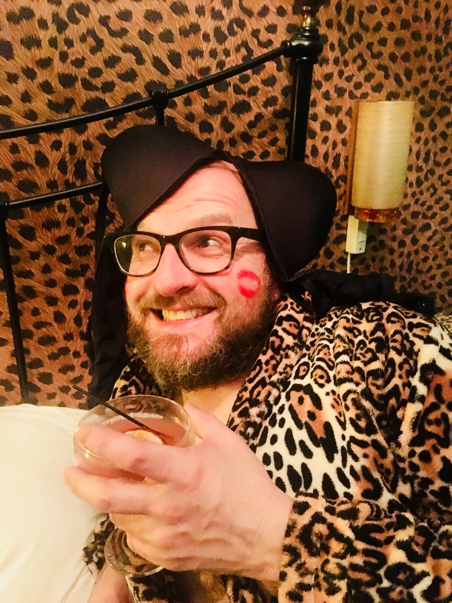 HotelPelirocco's tweet photo. #Win a #FREE mid week stay in a standard double room with breakfast included, send us a fun #photo of yourselves staying here!
Here's some recent lucky #PhotoOfTheMonth Winners :)
Post here, Facebook or Instagram #peliroompics #brighton #photocompetition #photocomp #competition https://t.co/OoPGf61OoQ