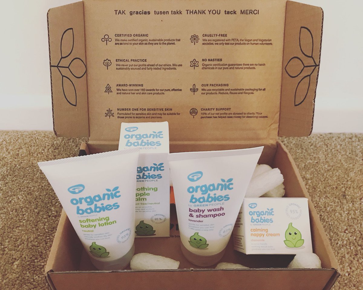 whatstanleysays's tweet photo. Really excited to try these @greenpeopleuk #organic #babies products. WHO AM I? #nappycream #babyhaul https://t.co/aMNflC06uD