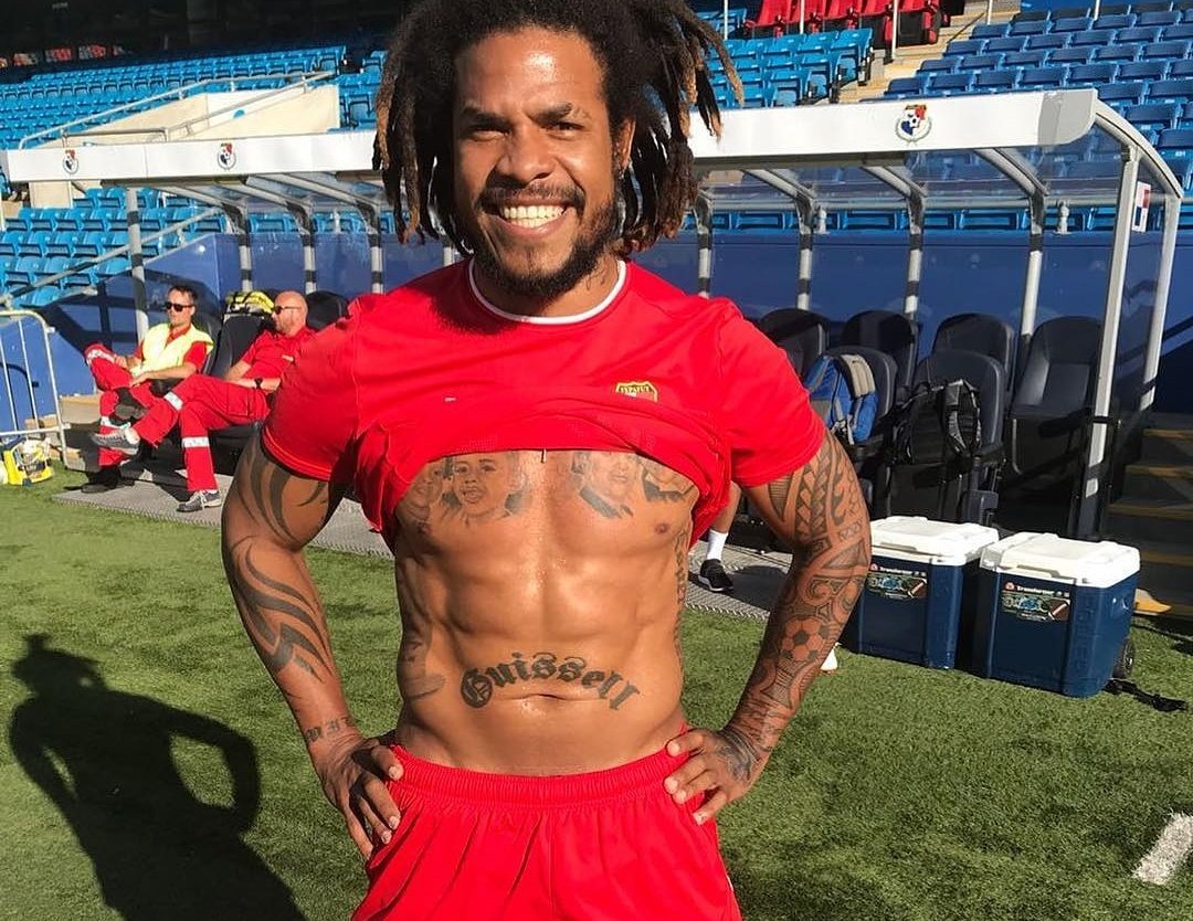 Asi responde <a href="/romantorres05/">Román Torres</a> a las noticias que circularon ayer de que era el jugador más pesado de los que estan en el Mundial de Rusia. 

Esta en plena forma el Mazinger.
💪🇵🇦
