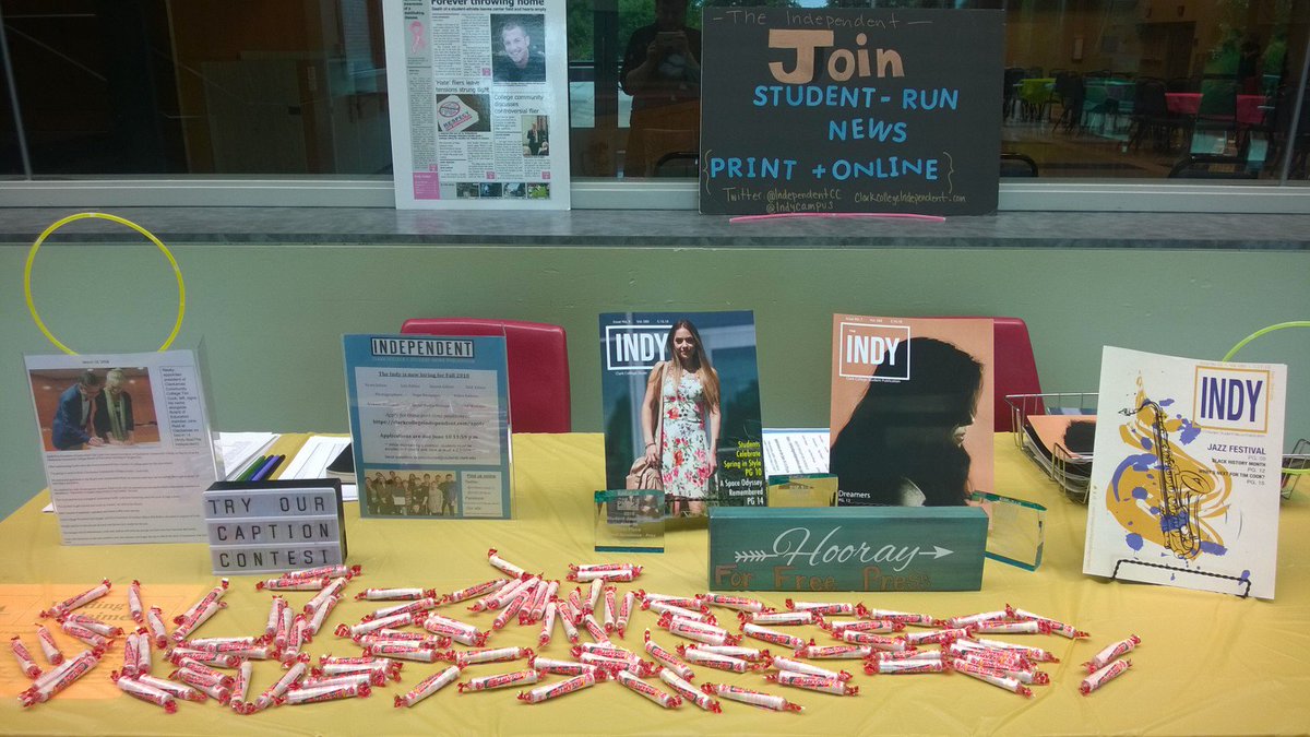 IndyCampus's tweet photo. NOW until 5 p.m. by #GaiserStudentCenter: Get smarties or ramen, enter our caption contest, or chat with next year's Editor in Chief! #ClarkCollege's news program is hiring for Fall 2018. #VanWa #ClarkWa https://t.co/xtkgfLknlb