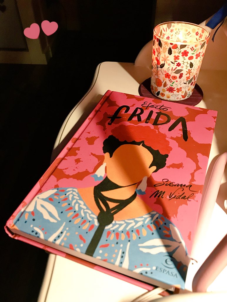 mavile84's tweet image. Vamos a por EL.... 📖🌺 #EfectoFrida #Lecturasnocturnas #Leeresbien #Leeyséfeliz