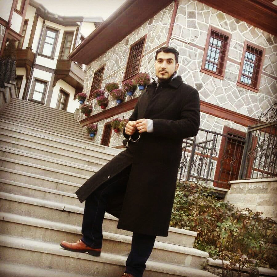 ShatKhat's tweet photo. كلنا كالقمر ... لديه الجانب المظلم ....😊🤗😊 https://t.co/HUaicZimHc