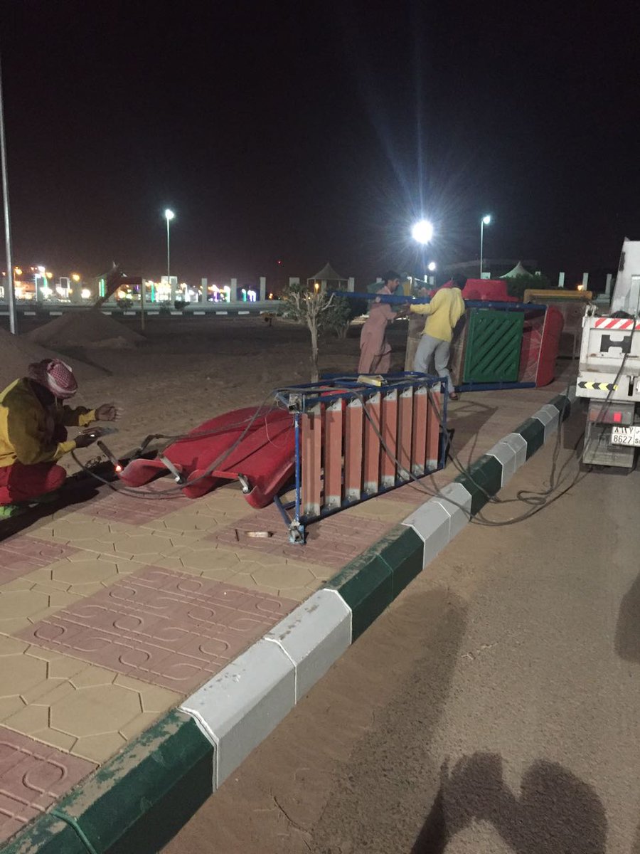 munafif1's tweet photo. استعدادات البلدية لاستقبال الاهالي ثاني وثالث ايام عيد ال��طر المبارك بحديقة الملك عبدالعزيز https://t.co/wZKozUvXYf