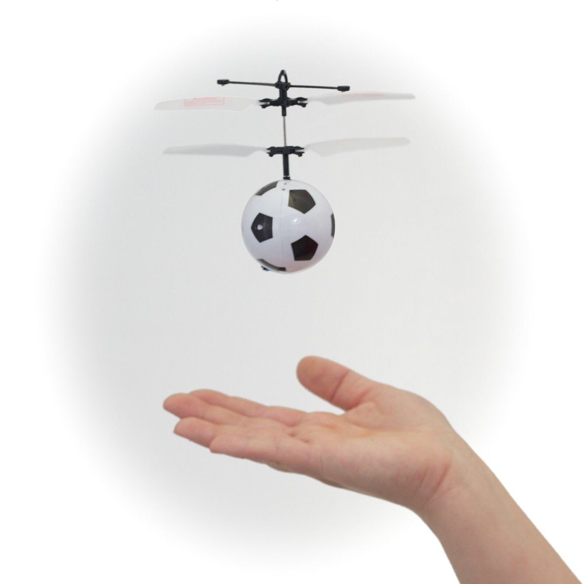 MukikimToys's tweet photo. Gear up for the @FIFAWorldCup action and grab your Mini Flyer Soccer! Pick up yours today at our Retailer of the Week, @DarienSportShop ! ⚽🏆👍 #WorldCup #Soccer #Mukikim #MiniFlyer #KickinIt https://t.co/uCWOxyk8qD