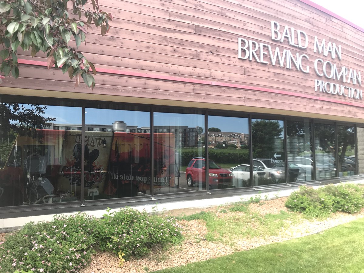 OutlawGrill's tweet photo. Howdy, gang!
Come getchyer #OutlawBurritos & #WildLoadedTots at @BaldManBrewing today, 4:30-8:30pm!
It’s @triviamafia tonight, so don’t bring the dumbz!
#deliciouscraftbeer #drinklocal #SouthMetro #EatItLikeYouStoleIt https://t.co/oqhBnwfHPG