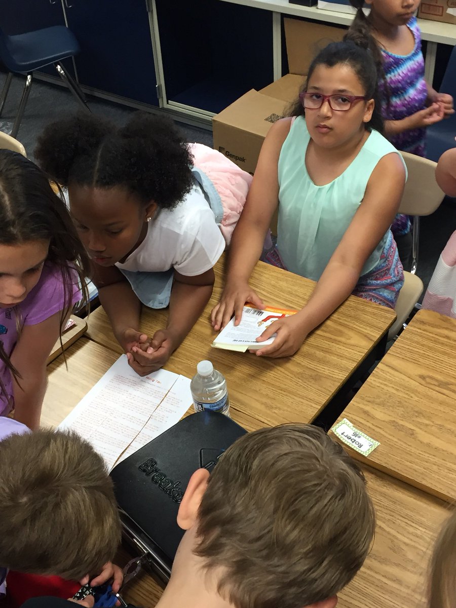 Hubbs_Sicuranza's tweet photo. We cracked the mystery of the Hairy Toe! So much fun with our @breakoutEDU fun! #CYSDproud #SSspirit https://t.co/fNi6KWS1kY