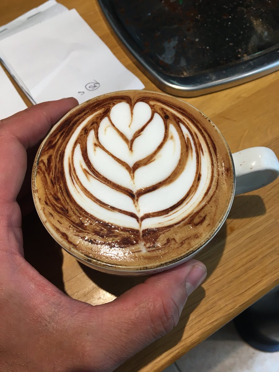 ESPRESSOLOUNGE's tweet photo. Defining the cappuccino...sprinkles in before milk with smoothens out the powder taste.  #baristaatwork https://t.co/5RkMBQYqr3