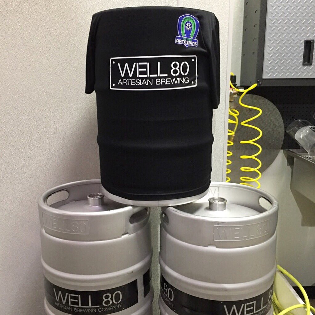 gofcoly's tweet image. WELL 80 x OLY TOWN ARTESIANS COLLAB :: 

Grab yourself an exclusive, limited edition Artesians/Well 80 warmup t-shirt down at @Well80Brewhouse today for just $25! 

#wellmadebeer #wellmadesoccer