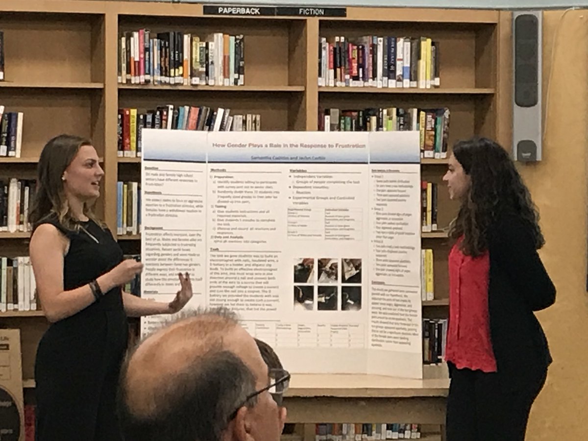 wantaghscience's tweet photo. Jackie and Sam present their research on Gender and Response to Frustration at tonight’s symposium @WantaghHS @wantaghsteamk2 @WantaghSTEAM https://t.co/GvtsGBZx02