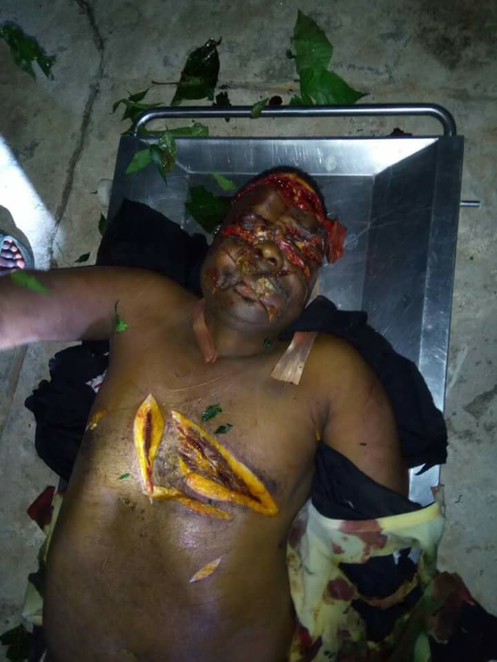 OfficialAPC_Ng's tweet photo. Today we mourn the death of our gallant SARS officer to the hands of our brothers, the foolani herdsmen. We blame @OfficialPDPNig for this carnage. @TheMbuhari https://t.co/GKVB5rijrq https://t.co/yvkwPuTRs1