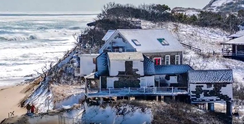 ericfisher's tweet image. Tonight in the 530p half hour...I&apos;m taking a look at erosion on #CapeCod. A lot has changed and much more of that to come. #wbz #BostonNext