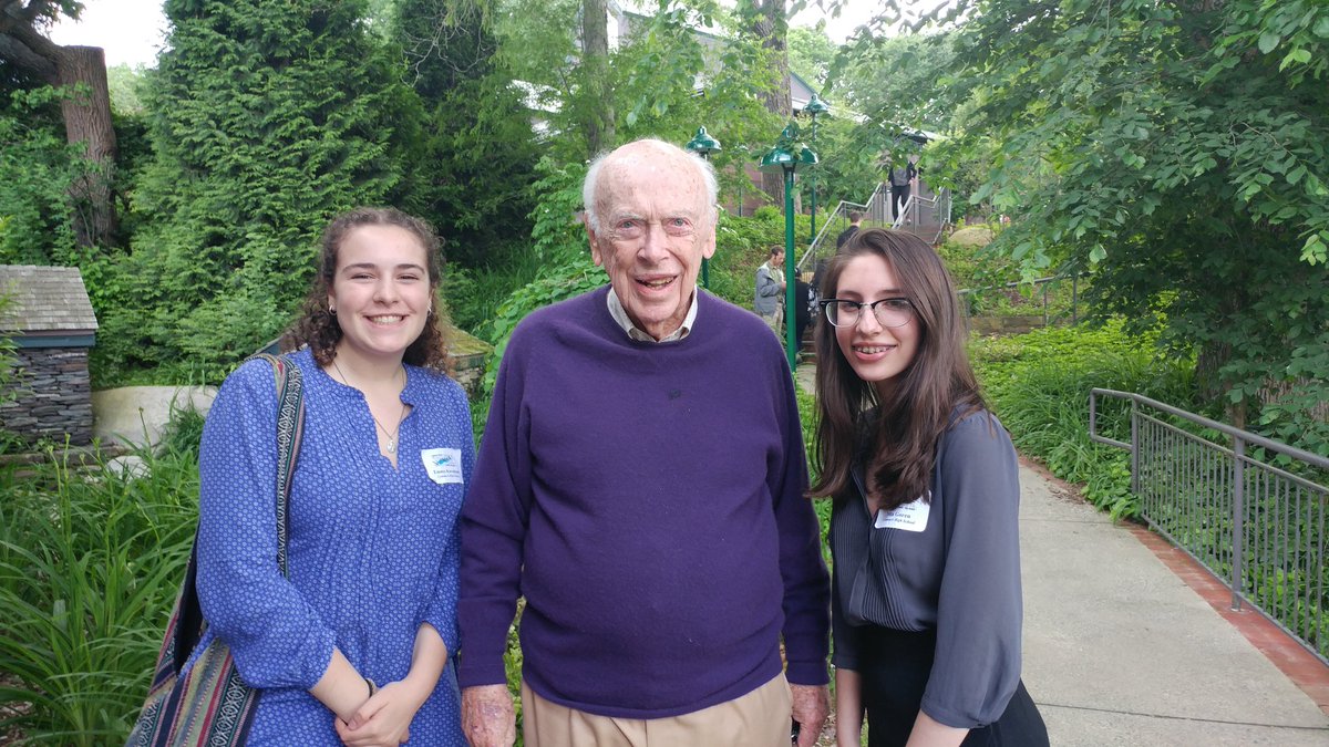 JeanetteCollet1's tweet photo. Barcode Long Island Symposium with Special Guest Dr. James Watson
#DNA #Commackscienceresearch #DNALC https://t.co/g4LKcEKufy