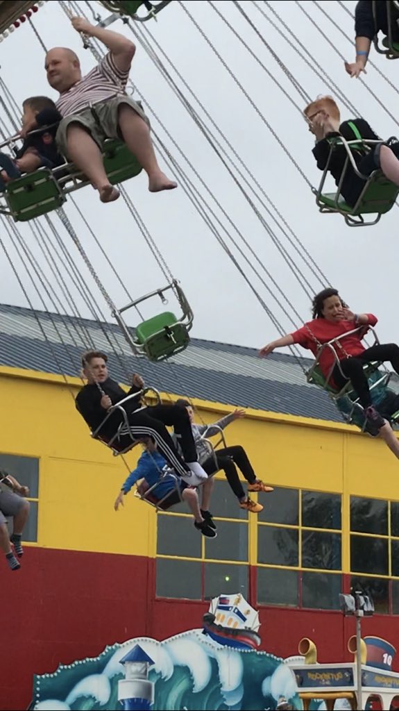 ManorCourtChard's tweet photo. Children and staff over-coming fears today! #Butlins2018 https://t.co/IijTI4sSXo