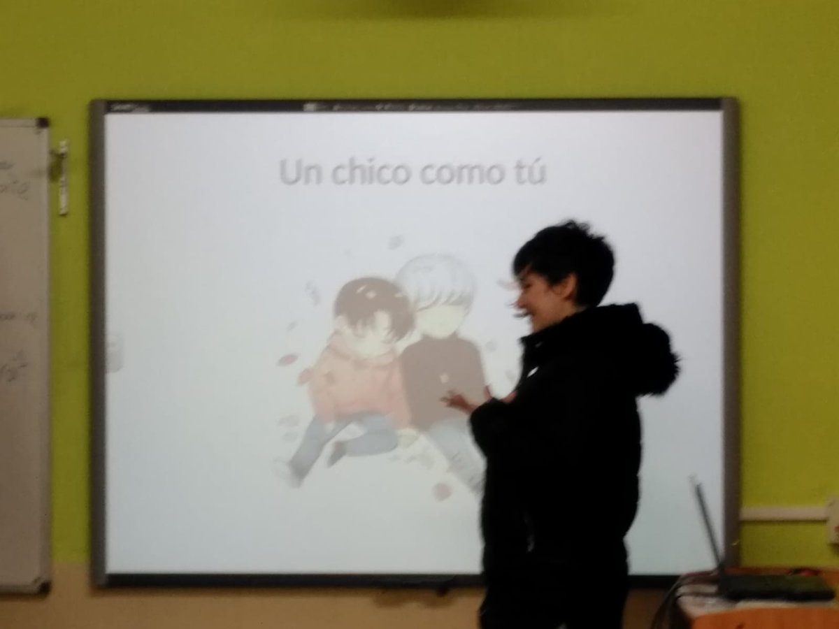 BIBLIO_RM's tweet photo. CHARLAS #MANGA NA  @BIBLIO_RM DO IES RICARDO MELLA. 
🕺🕺💃💃 https://t.co/LptivpUPvw https://t.co/JLns9EgRMC