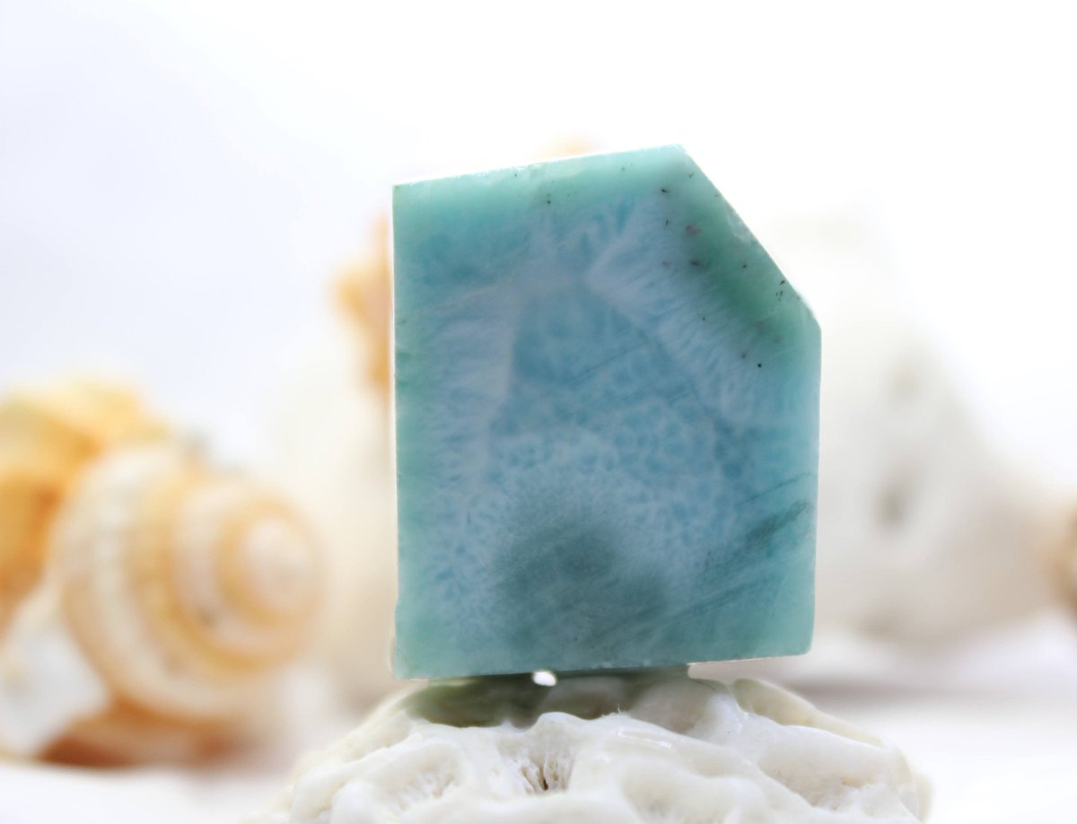 Yu2Xiaogang's tweet photo. Larimar 15g Slab Free Form unpolished Lapidary Caribbean Blue Pectolite Rough Raw Dominican teal sea beach wire wrapping stone 75ct https://t.co/jN8zySSdSM #fashion #etsysocial #boho #MyBeachStore #etsymntt #RoughLarimar https://t.co/Jp760rsc0e