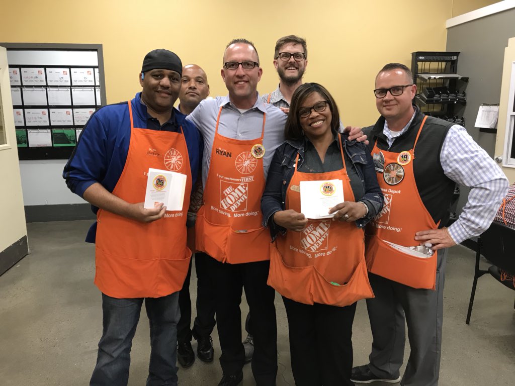 Celebrated a 14 year anniversary and two 25 year anniversary in Oakland today! So proud to have associates that bleed orange for our company! #orangeblooded #pacnorthproud #bestofthewest