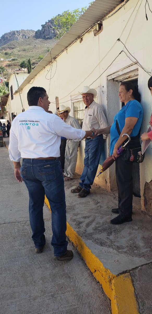 FriasBencomo's tweet photo. En Maguarichi y Uruachi, privilegiando el contacto directo para pedirle a la gente que nos brinde nuevamente su confianza
Nuestra carta de presentación el trabajo en cada municipio y haber cumplido con los compromisos que asumimos la elección anterior

@JDiazDeLaTorre @Luiscasob https://t.co/EqqP1UU77Q