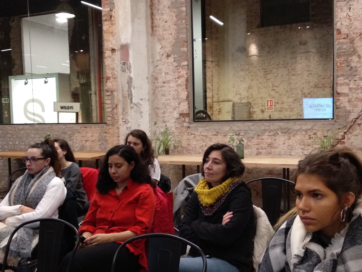 CDU_uruguay's tweet photo. >> Hoy en el Día internacional del medio ambiente conversamos junto a Macarnena Algorta sobre #sustentabilidad y consumo consciente. #MesDUy18 https://t.co/YkS1AEpXq1