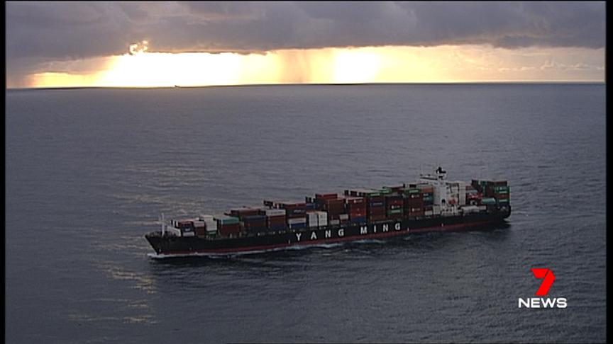 7NewsSydney's tweet photo. Almost a week after YM Efficiency was hit by heavy swells about 30km off the coast of Port Stephens she is making her way into Port Botany. 83 container ships were lost at sea, another 30 were damaged. https://t.co/whUsawJdd5 #YMEfficiency #7News https://t.co/9Edt9GFb0g