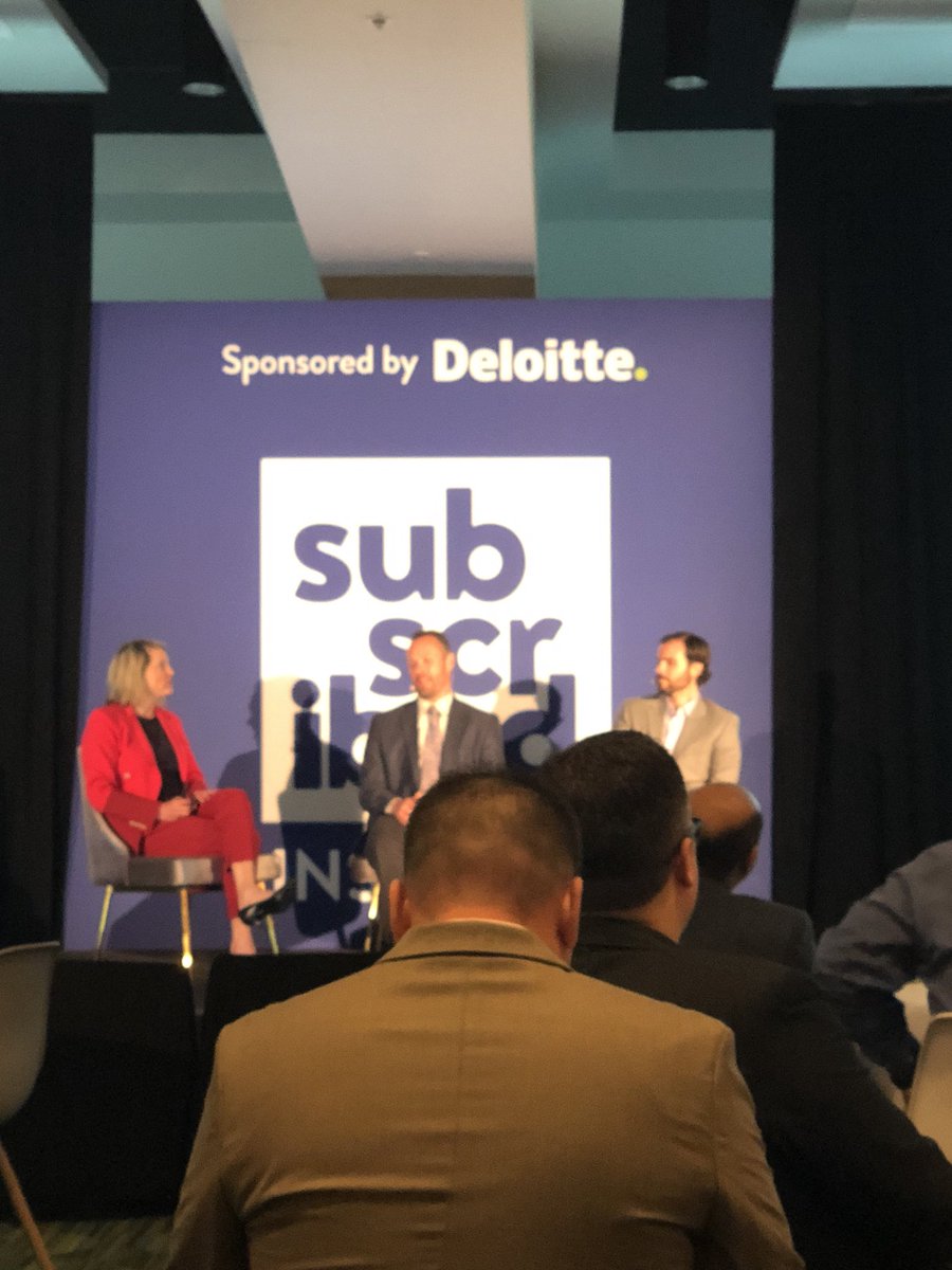 YeagerTheSteve's tweet photo. @GM &amp; @qlik on stage w @mizkonary talking about the shift to subscriptions in software &amp; in mobility, how their roadmap came together, and when they reached a tipping point. @zuora #Subscribed Institute #SubInst https://t.co/2z4mmbxTtU
