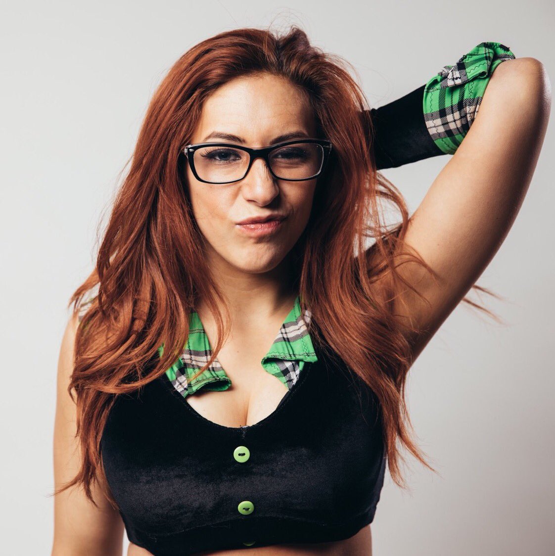 CWFUniversal's tweet photo. The Flawless Nylonz Team of @UntouchableGemS &amp; @SuperiorStarlet look to retake their women's tag team championships held by @KallieGreenCWF &amp; @mshydecan #CWFMaximumOverDrive https://t.co/t6mwxVdpET
