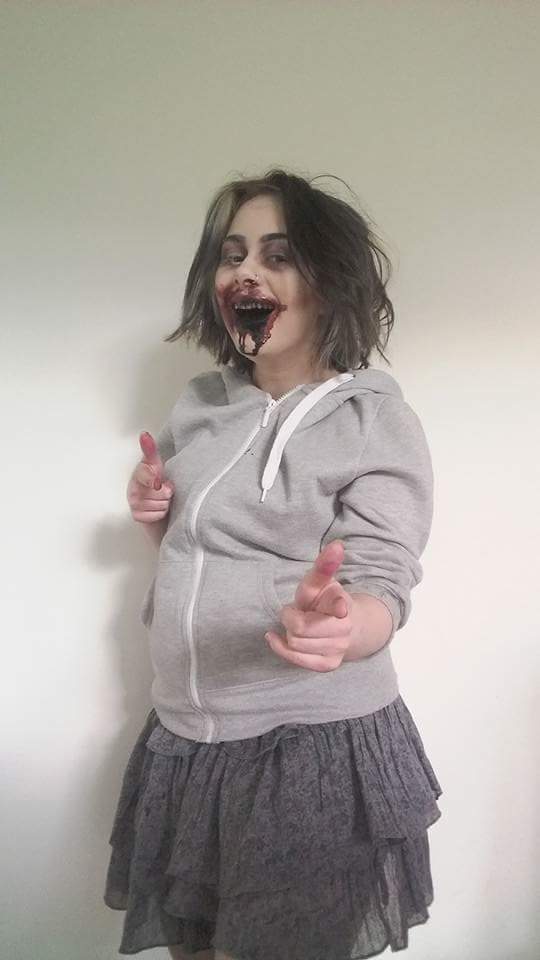 Pseudoswitchnyx's tweet image. When you&apos;re dead inside but still gotta make them jokes
#makeup #sfx #depressionhumour