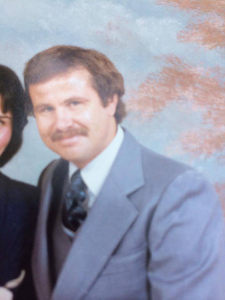 jay_warnock's tweet image. Happy Birthday to 'Anchor Dad', Dick Warnock! #cannonball! If you're going to wish him happy birthday, try and throw in an Anchor man quote in the comment! @funnyordie @WillFerreI