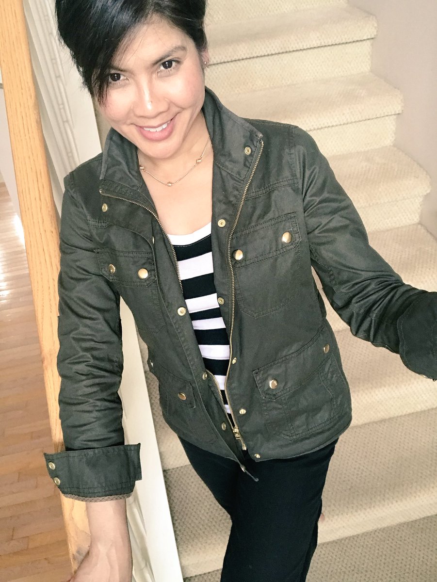 thriftyelements's tweet photo. #thrifted this jacket for a cooler temperature like today! 👓#perfection #thriftfinds @jcrew #militaryinspired #ootd #outfits #styleblogger #sustainablefashion #fashionstyle #thriftyelements #reuse #Recycle #Instagram #lookbook #summer #spring #june #pinterest https://t.co/cDpiqkrkLG