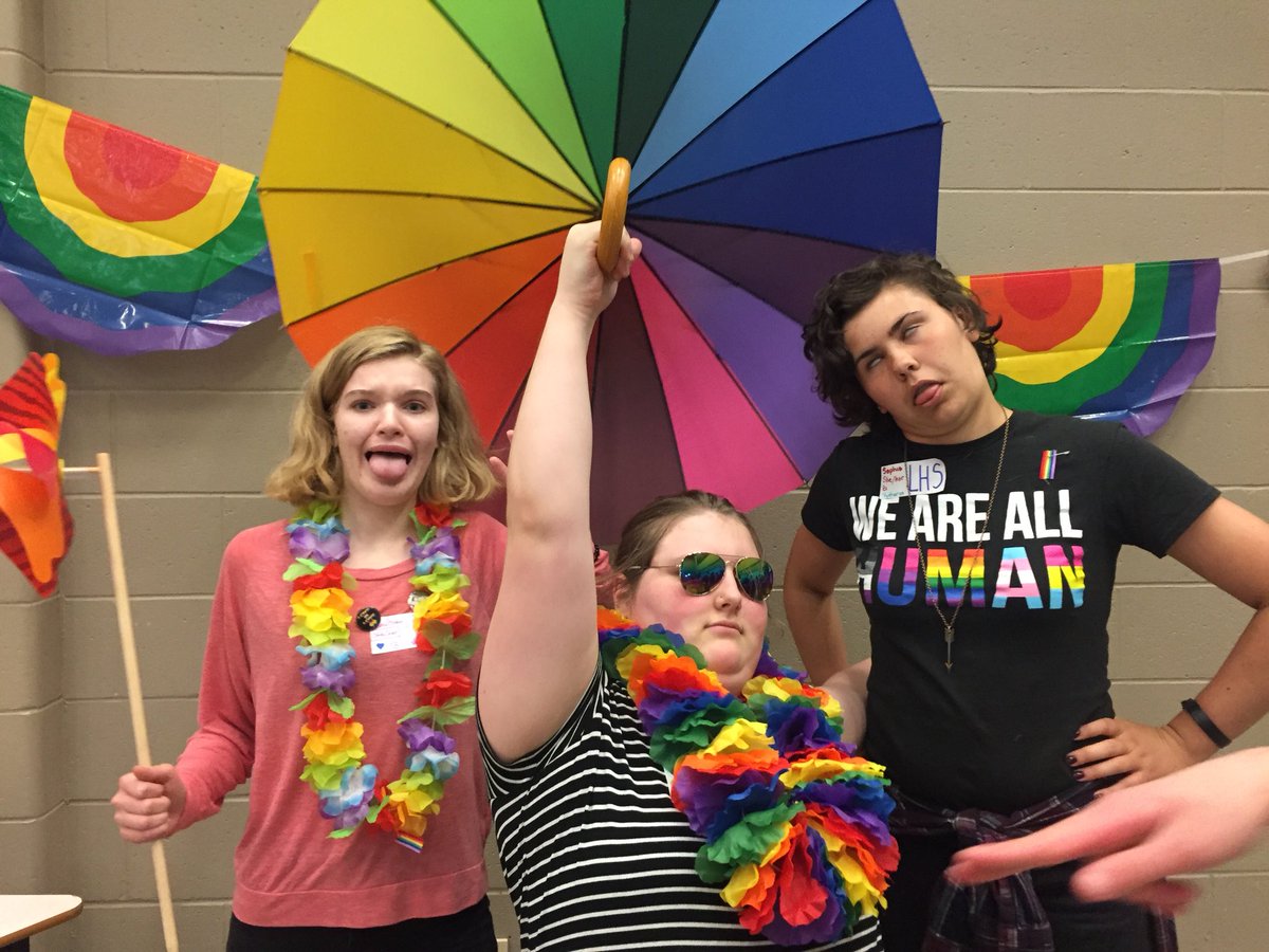 peenarstealar's tweet photo. @Lockview_yhc #lockviewgaycafe2018 https://t.co/YuN76MQS4w