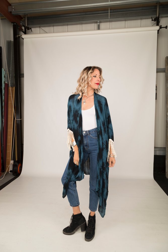 DeafenedDecorum's tweet photo. Just added Spotted Tie-Dye Kimono in Blue to the shop for only 38.00! Check it out here:https://t.co/TPinhDlsNI https://t.co/LSdWcCzB0P