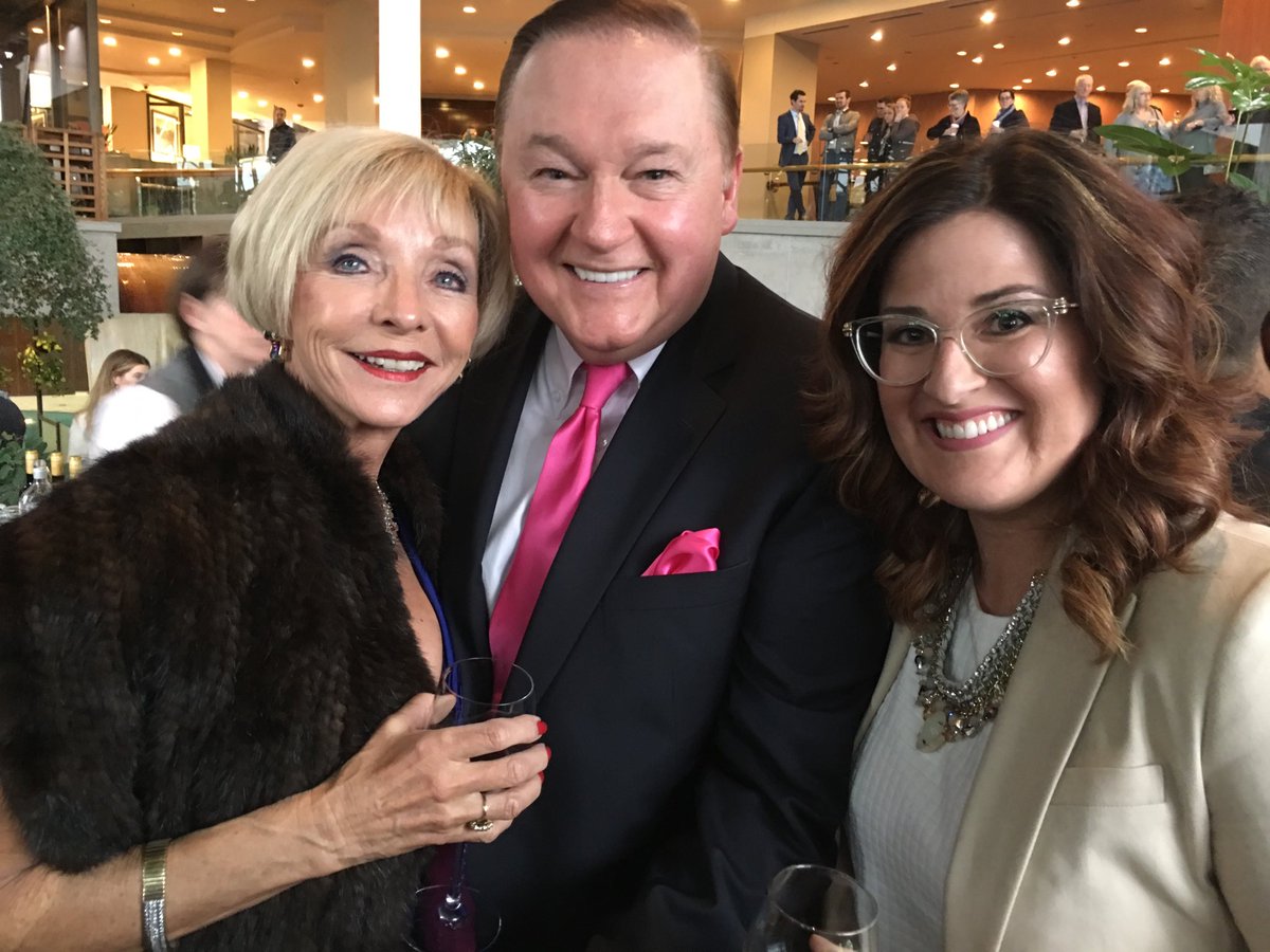 karl_wells's tweet photo. With Elaine Dobbin and @ErinSulley @ldanl Blind Date with a Star. Great support tonight for a worthy cause. #LDBlindDate https://t.co/ouq3kXeyK0