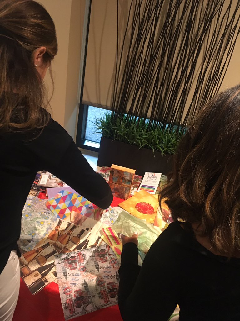 Our #gwinguelph June Social is under way! Tonight we will be creating our own masterpieces with the help of <a href="/CreativityMatt2/">JChristineB</a>