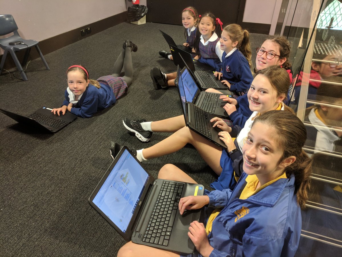 NicolaO_B's tweet image. The future of tech right here #weteachcode #girlswhocode #scratch