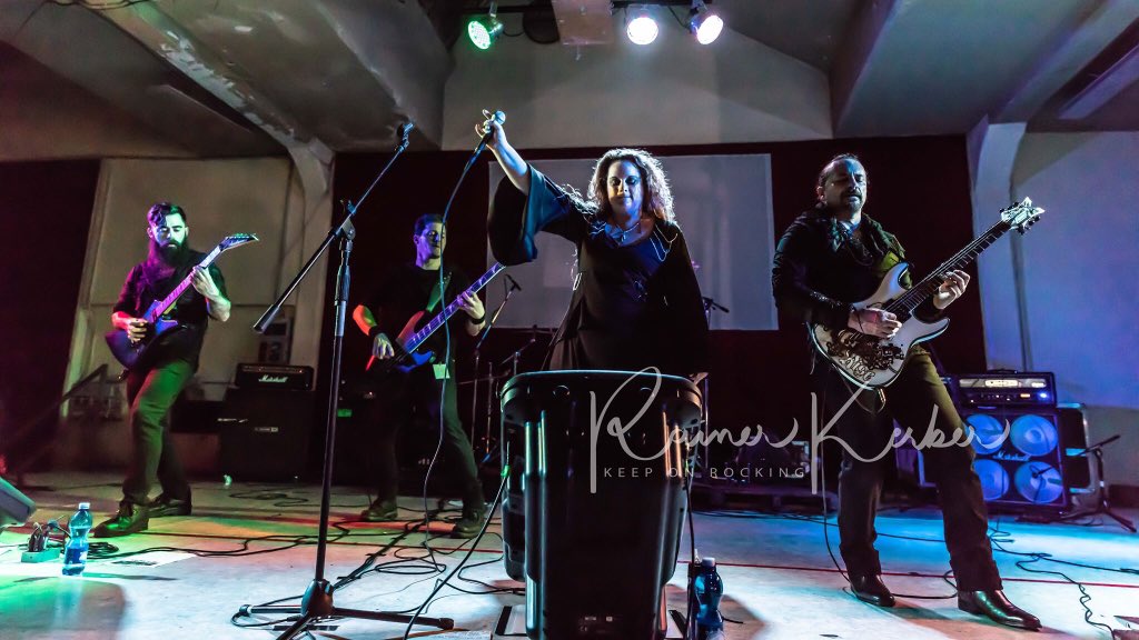 blindsaviour tweet media