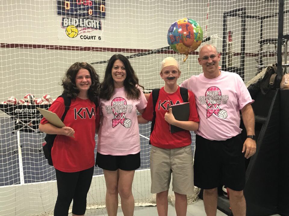 murphyschleug's tweet photo. @KIVAVB we have a lot of fun on our last practice together #twinning #KIVAFamily #KIVA13Black https://t.co/1qb42tNR7V