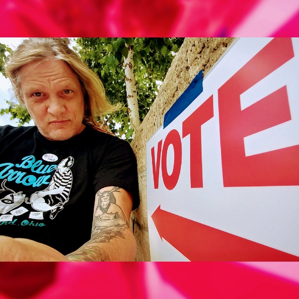 sebastianbach's tweet photo. Hey CALIFORNIA! I just #voted ! Did u? Can't complain if you don't! What a great feeling when you do #rockthevote #protectkidsnotguns #ClimateChangeIsReal #VoteThemOut2018 #makeamericasafeagain https://t.co/iTqAX86UCc