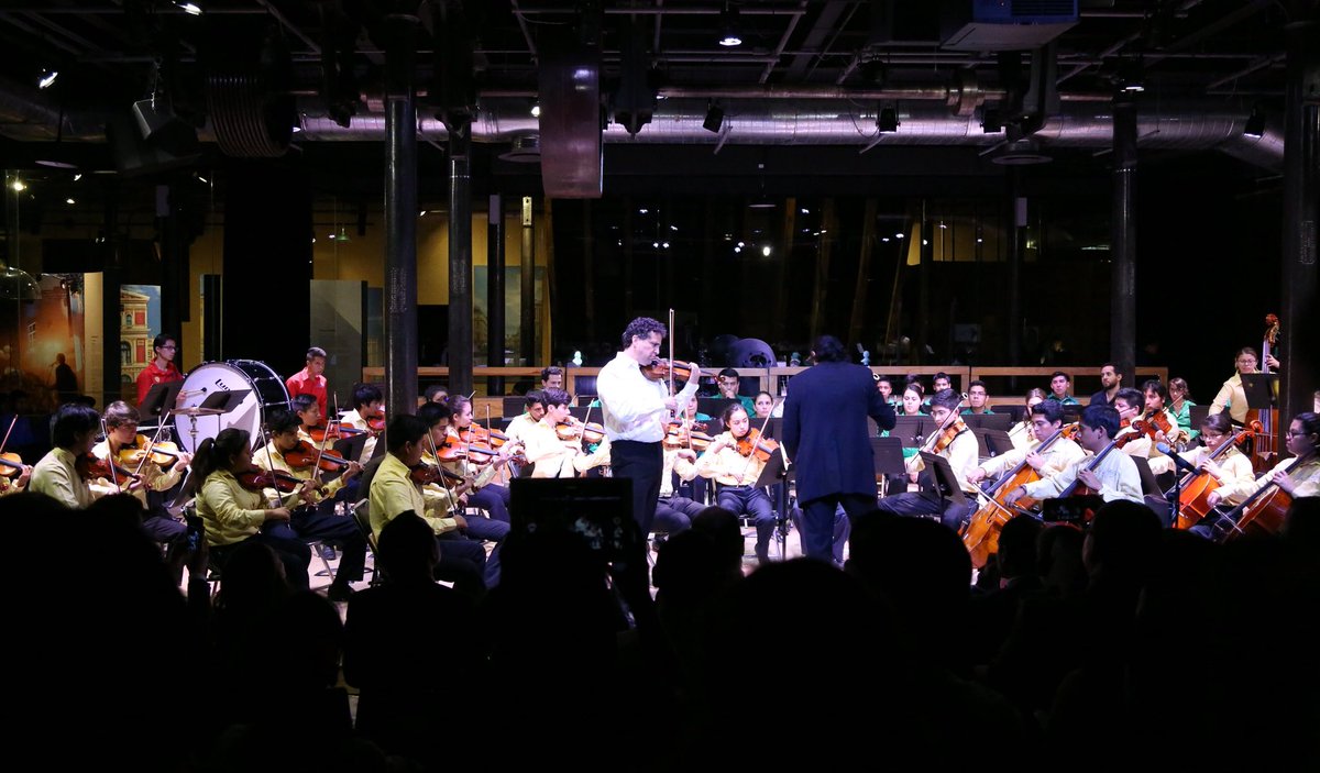 RTrauwitz's tweet photo. Extraordinario concierto ofreció la orquesta @EsperanzaAzteca en el #Audium de la Casa de la Música de Viena. Este recinto que forma talentos es sin duda una prioridad que debemos fortalecer como sociedad. https://t.co/qASSjTZodU