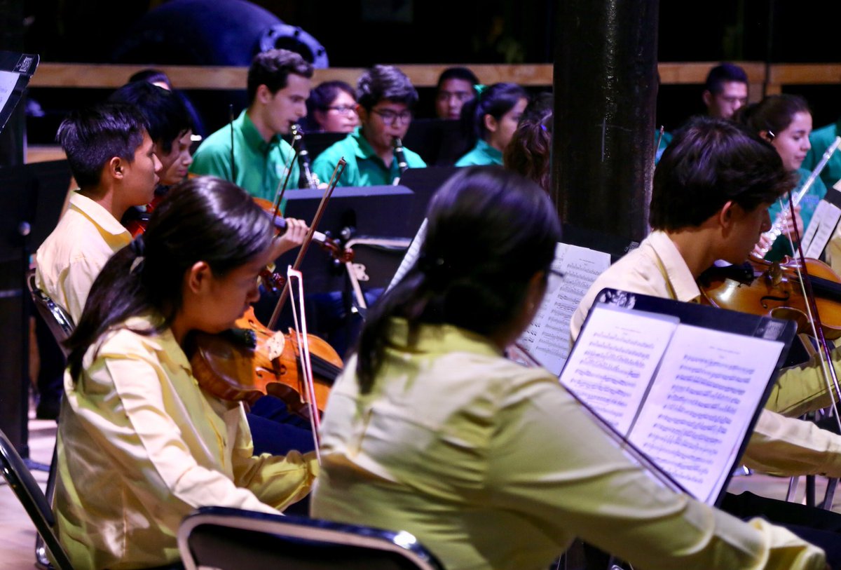 RTrauwitz's tweet photo. Extraordinario concierto ofreció la orquesta @EsperanzaAzteca en el #Audium de la Casa de la Música de Viena. Este recinto que forma talentos es sin duda una prioridad que debemos fortalecer como sociedad. https://t.co/qASSjTZodU