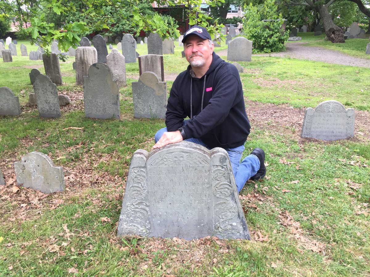 DLGenealogist's tweet photo. As a #Genealogist when I see an obnoxious political or religious post on @Twitter - I always am dead silent on getting behind what I “gravely” disagree with. LOL #GraveHumor https://t.co/XAxRx8ACPs