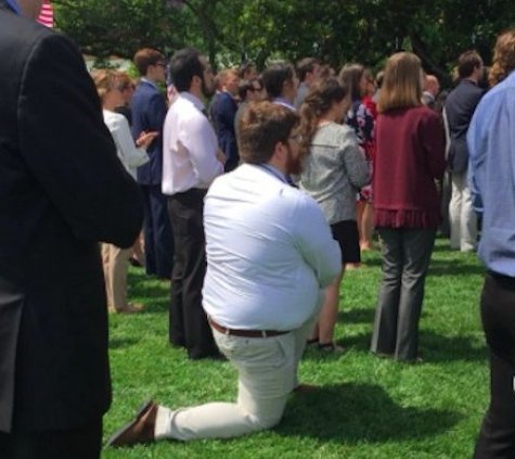 While trump was busy belly-flopping and butchering God Bless America, THIS DUDE took a knee in a crowd of trump-worshipping clowns.

Don't be like trump.

Be like THIS DUDE...#TakeAKnee to this whole trump sham presidency.