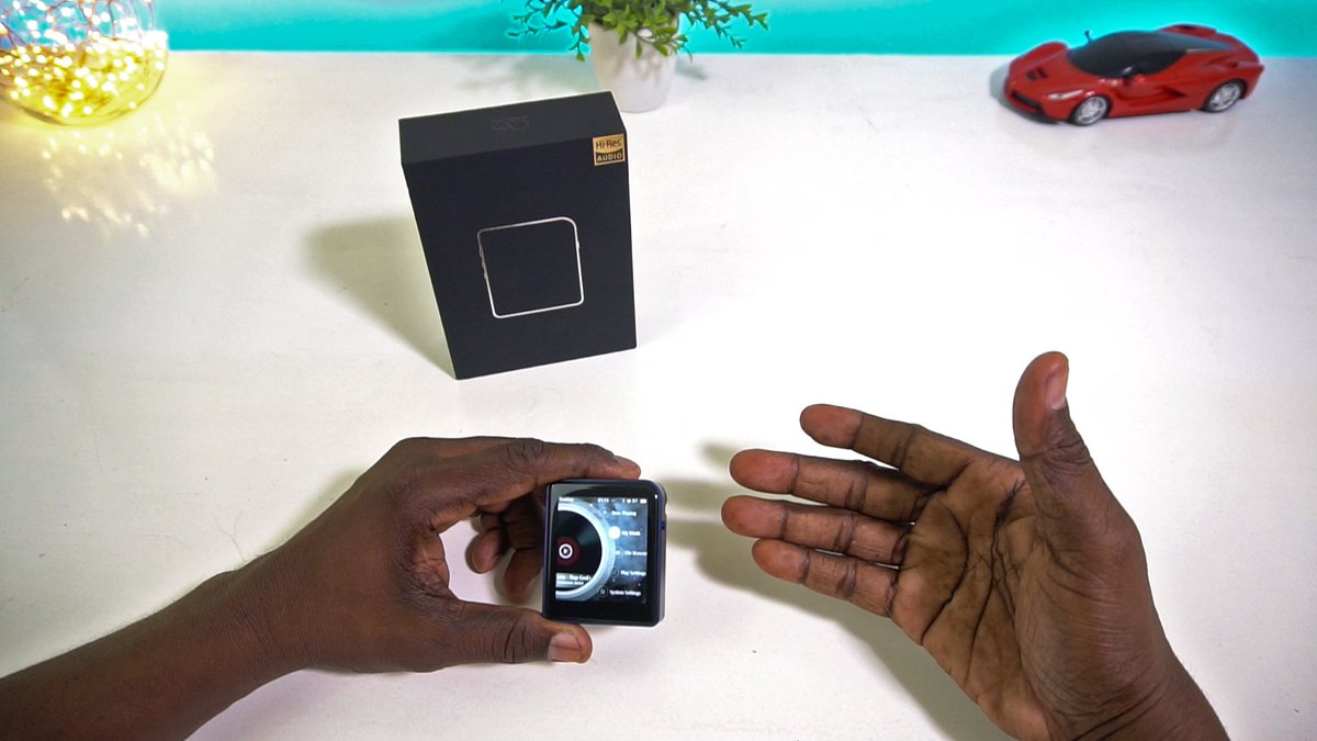 CHgadgetz's tweet image. Just Unboxed the Shanling M1 HiFi  Music Player Tiny but really
versatile.
Video: youtu.be/j_oB7p-4m0w
'
'
.
@ShanlingAudio #DAP #hifi #digitalaudioplayer #audiophile