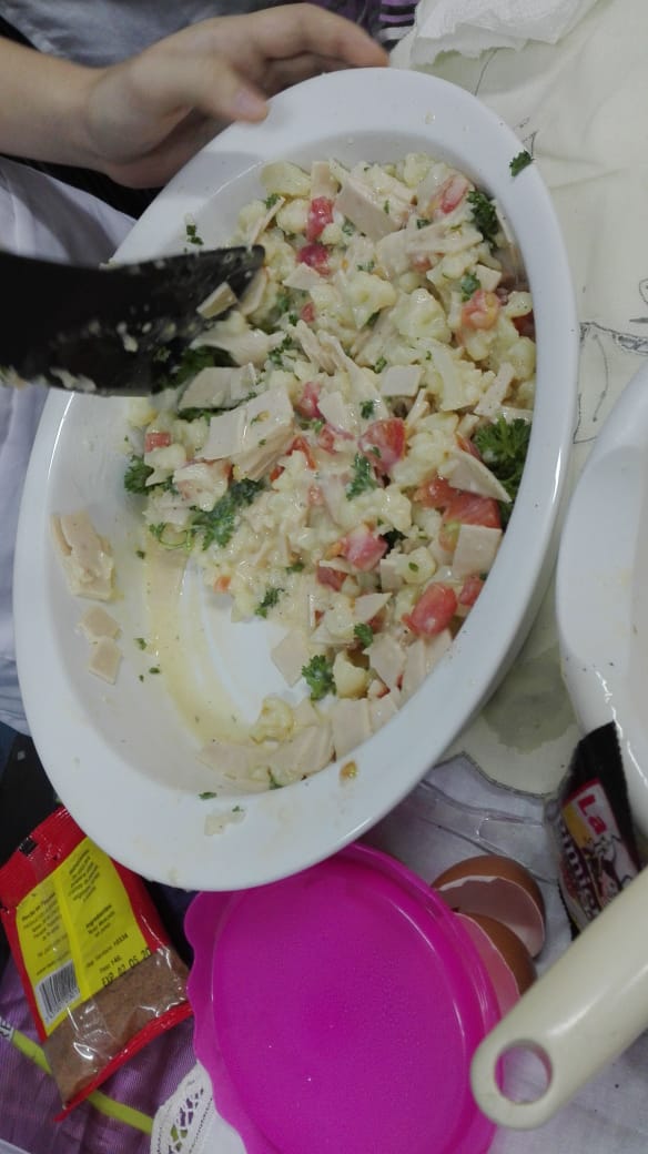 imarketingpa's tweet photo. ¿Parece difícil, verdad? ¡Pues para nada!, éstos chicos sí que demostraron ser un gran participante de #KidsChef2018 Instituto Bilingüe Eliel. Mantén sintonía al concurso más esperado. @productosdeldia #KidsChefDeldía  #kidschef #KidsChef2018 #ImarketingSolutions #comidasana https://t.co/dLbCHsVZ5q
