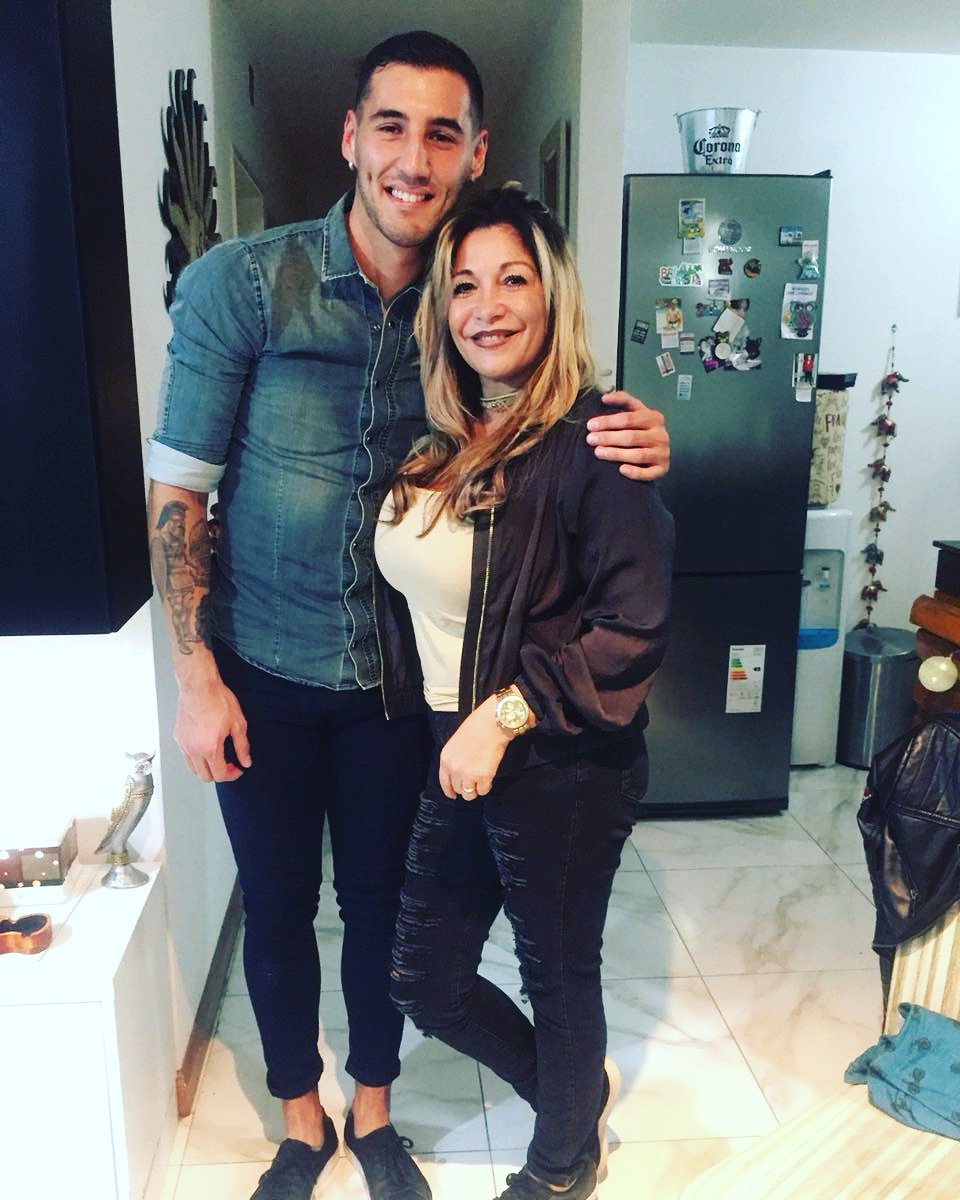 <a href="/rodrigueznico12/">Nicolas Rodriguez</a> GRACIAS AMIGO POR VENIR A CASA 🏚💟
