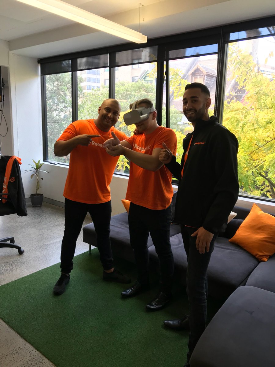 Thanks @QuickbooksAU for hosting us at #AppyHour as one of your top apps in the QBC ecosystem! Receipt Bank loved presenting to your partners and now enjoying the virtual reality <a href="/oculus/">Oculus 👉 Meta Quest</a> Go goggles we won.