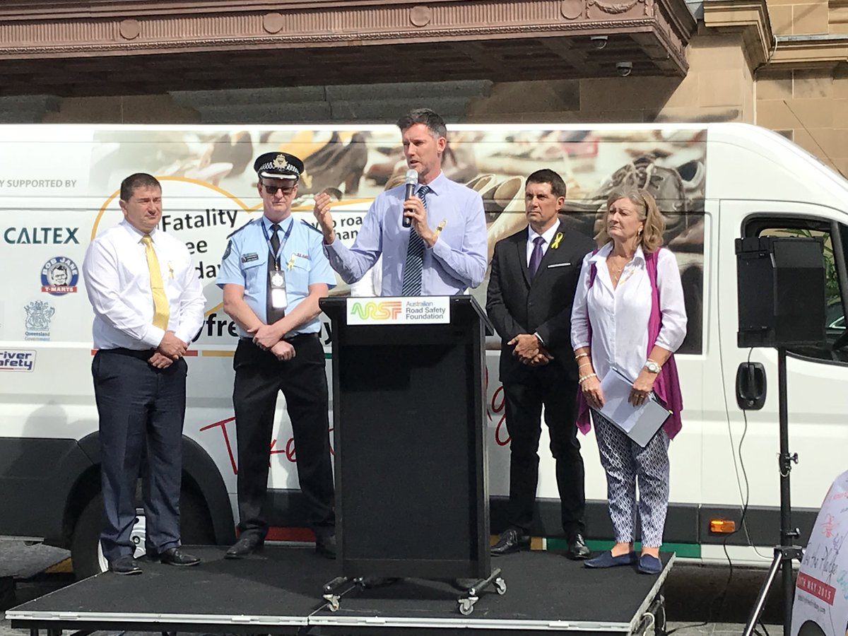 space4cyclingbn's tweet photo. Great see @LlewOBrienMP and @MarkBaileyMP supporting Aust Road Safety Foundation at #FatilityFreeFriday event today.
Llew O’Brien committed that “roads we build are the highest road safety standard”. #fatilityfreefriday #makeroadssafe #safeforall #ChooseRoadSafety https://t.co/lszpAnYLFn