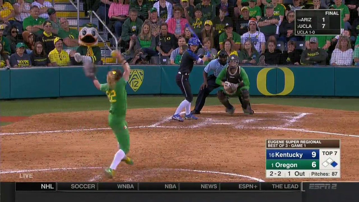 Oregon Softball On Twitter It Wasn T Our Best Defensive Game But Don T Tell That To Haley Cruse Who Made This Spectacular Diving Grab In The Seventh Goducks Https T Co Jg3hatmm64