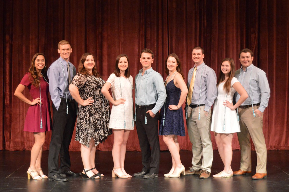PEMusicalCo's tweet photo. Congratulations to our PEMSeniors and the entire Class of 2018! We give you our best! 
Thank you for an amazing four years, you will be missed! https://t.co/bmwjtDtwYA